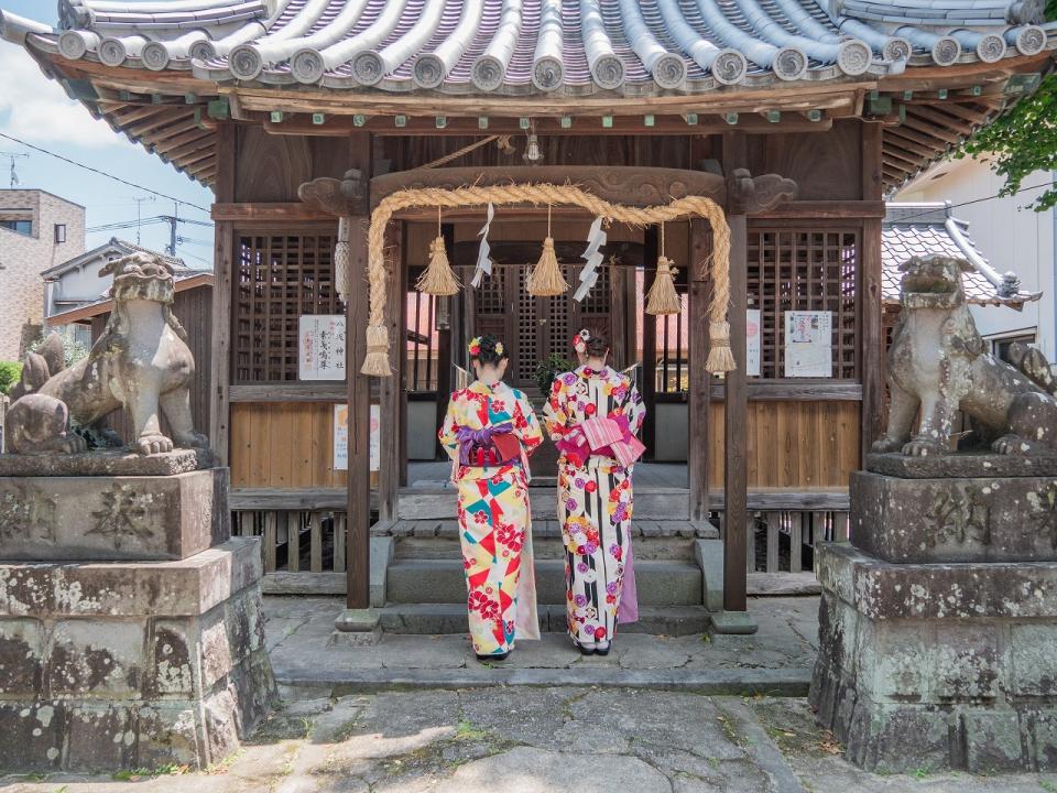 写真：八坂神社でお参り