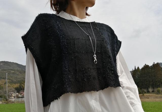 さをり織り「SAORI R・yu」展の洋服の写真