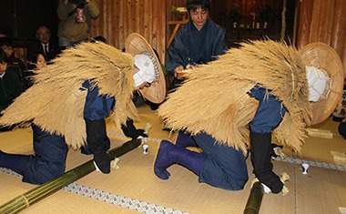 写真：見島のカセドリの様子