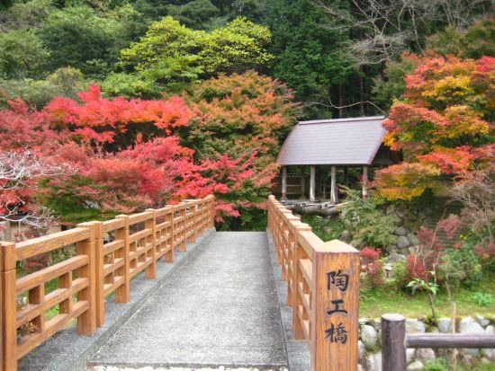 写真：紅葉している大川内山の様子