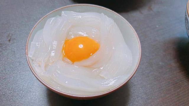 写真：イカ丼