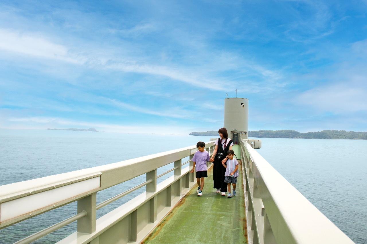 写真：玄海海中展望の外観