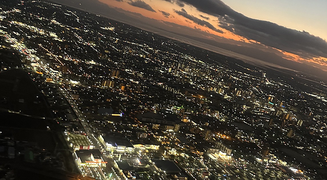 写真：夜景の空撮写真