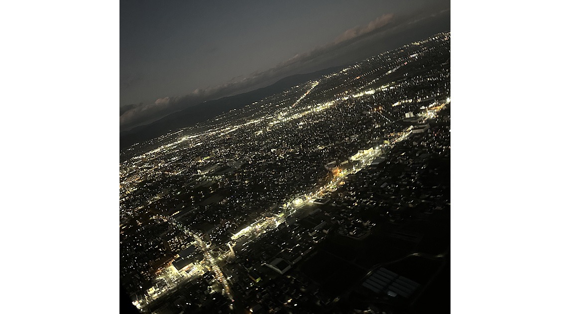 写真：夜景の空撮写真