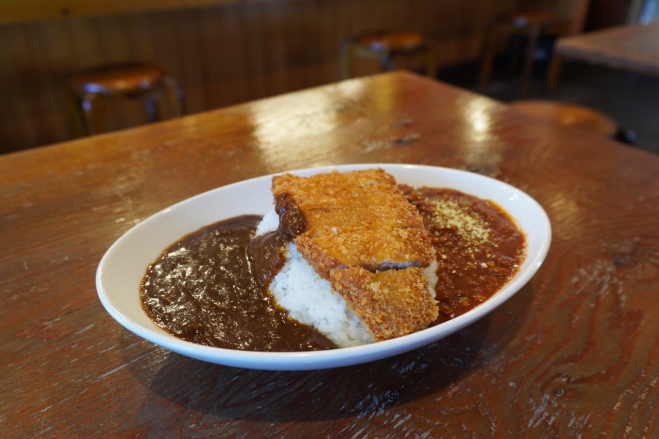 写真：カレー＆ハヤシのあいがけ