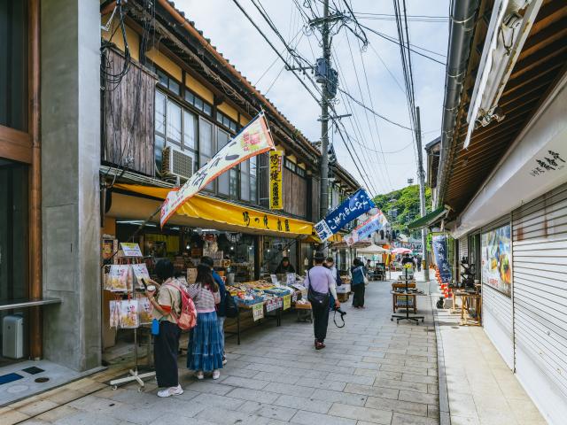 写真：呼子の朝市通り