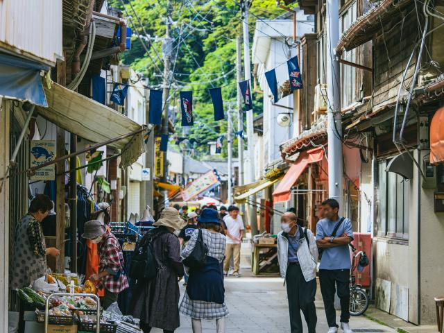 写真：呼子の朝市通り