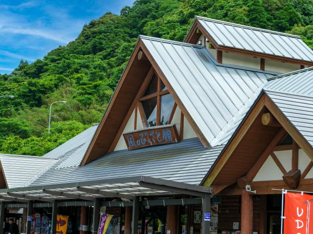 写真：道の駅厳木 「風のふるさと館」