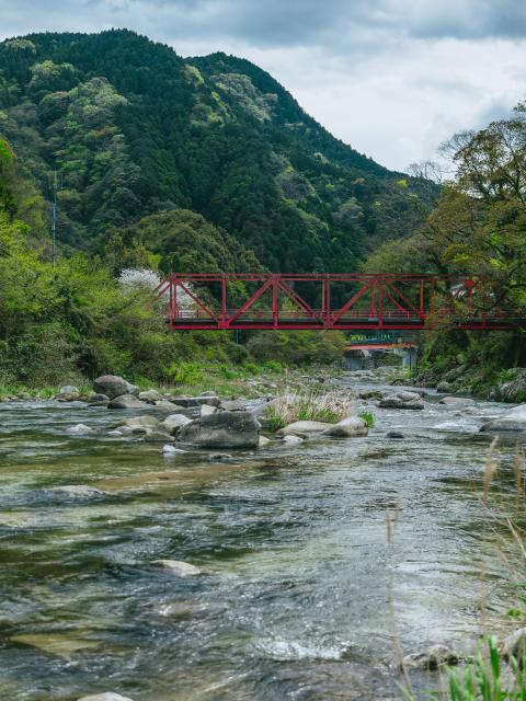 写真：古湯・熊の川の町並み