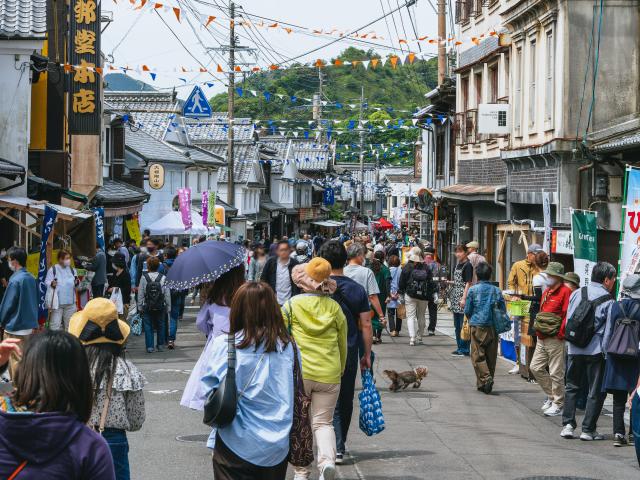 写真：有田陶器市