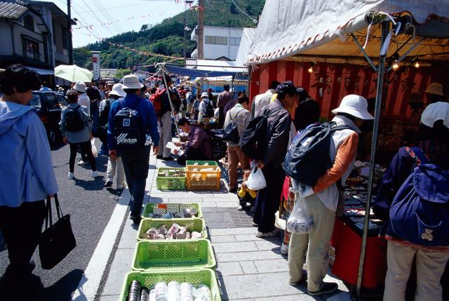 画像:有田陶器市の写真