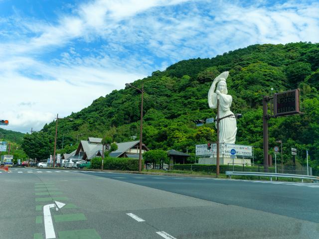 写真：道の駅厳木 「風のふるさと館」