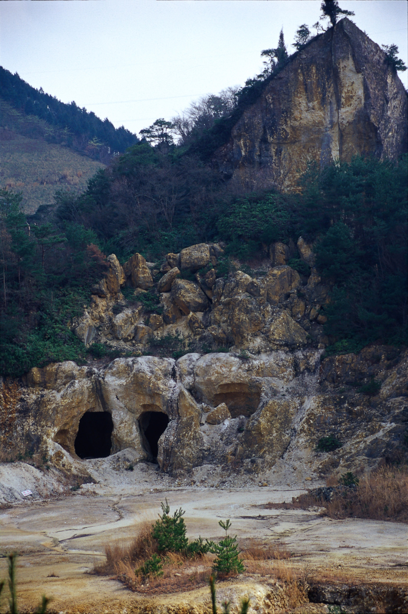 画像:泉山磁石場の写真