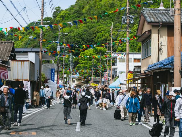 写真：有田陶器市