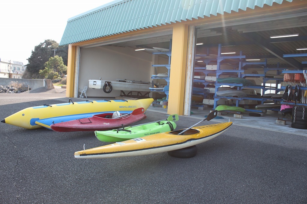 写真：バナナボートなど