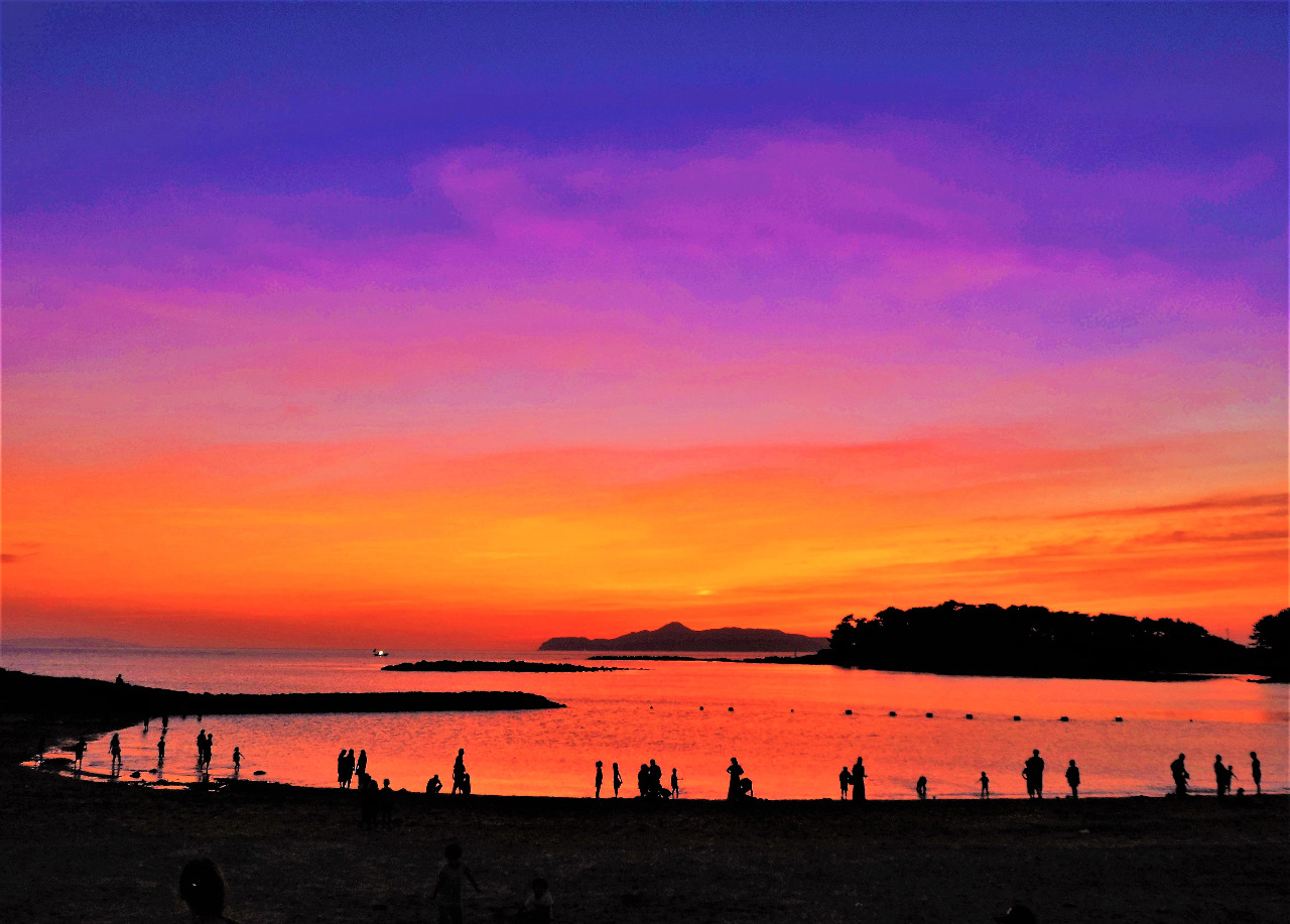 写真：波戸岬海水浴場夕景