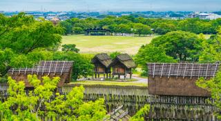 写真：高床式の建物